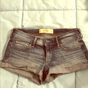 Hollister jean shorts